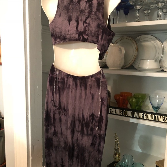 Dress - Picture 2 of 2